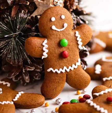 Gingerbread Cookie Recipe by Treat Yourself Online 🎄🍪